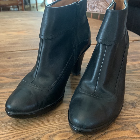 leather  black upper bootie size 8 1/2 - Picture 7 of 7